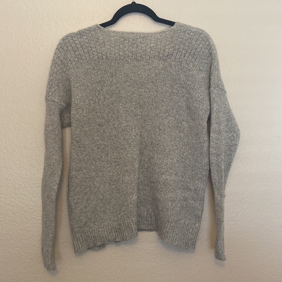 Ann Taylor LOFT - Gray Sweater - Size Small - Picture 6 of 6